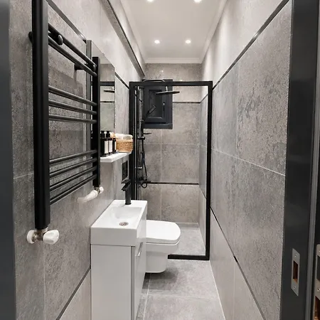 Designer - Ac - Walk To Taksim *